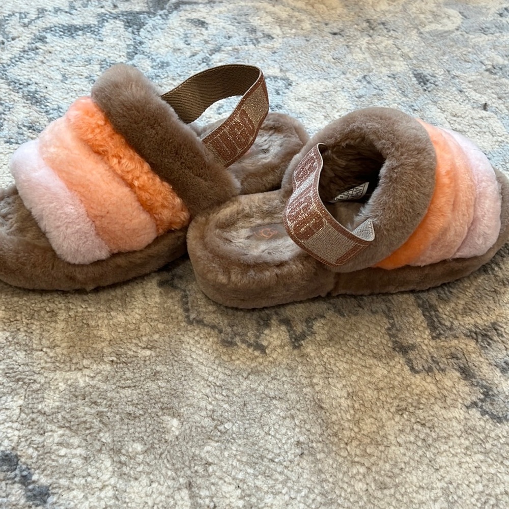 Ugg Fluff Yeah - image 1